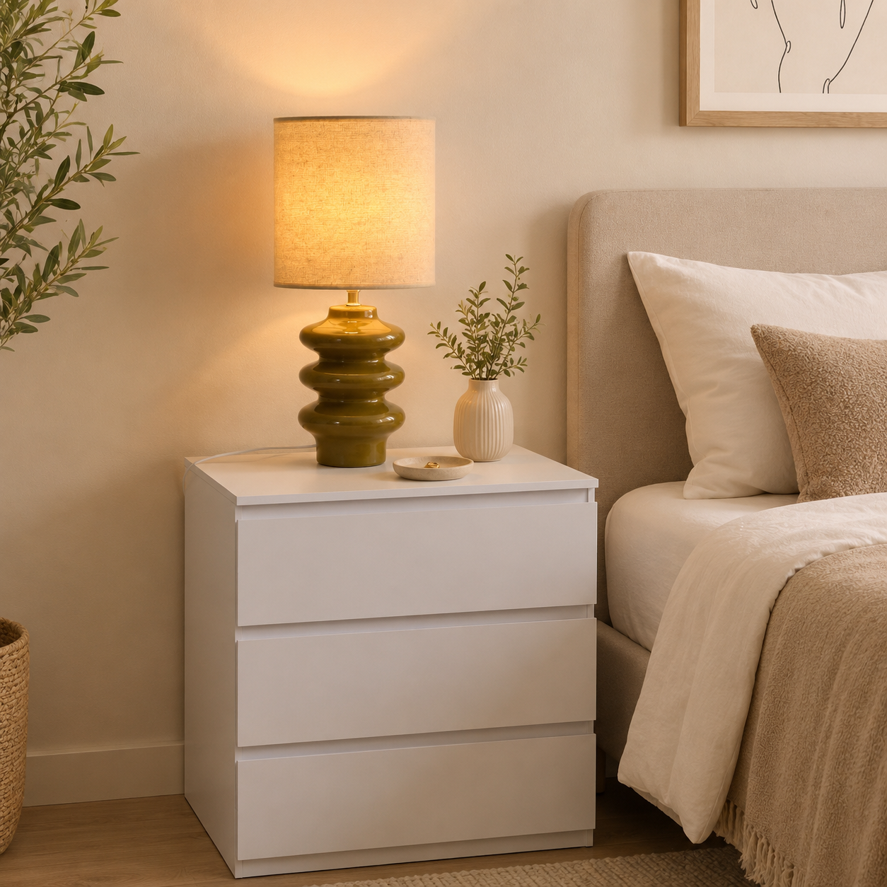 Lampada da tavolo con abat-jour kaki e base in ceramica – Vinus