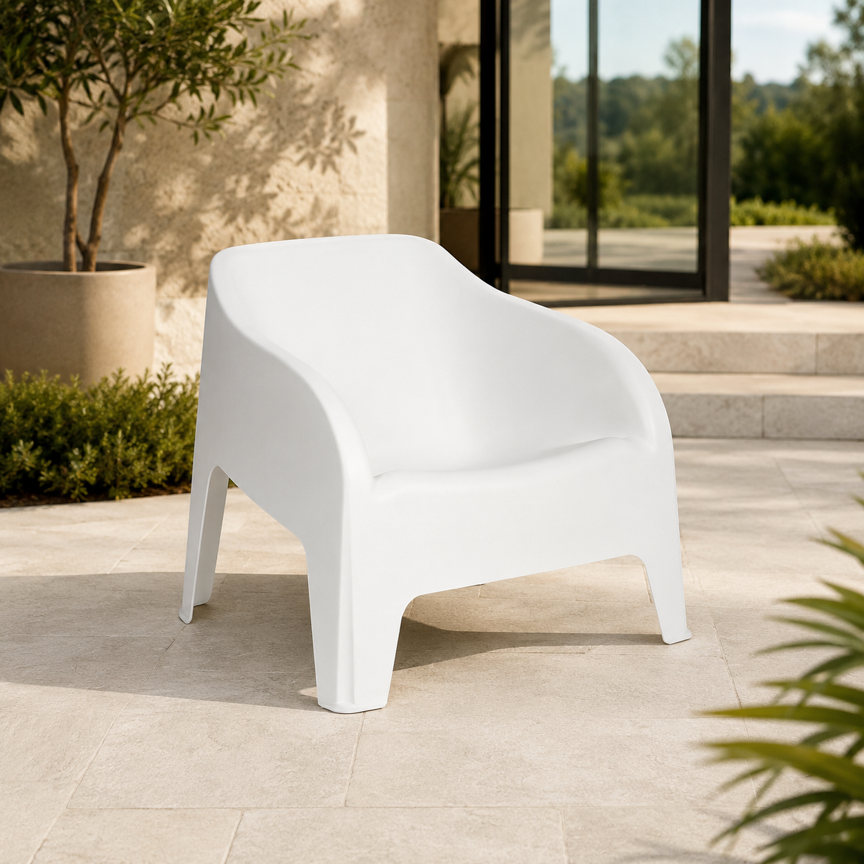 Poltrona da giardino impilabile bianca – Petra – arredo esterno Gelsomino Home