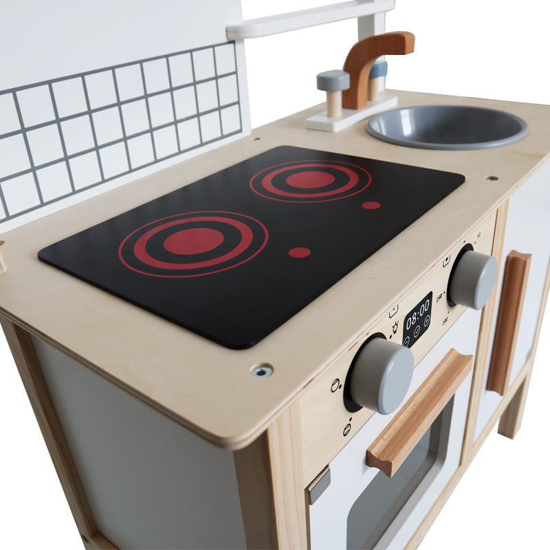 Cucina giocattolo in legno, foto piano cottura