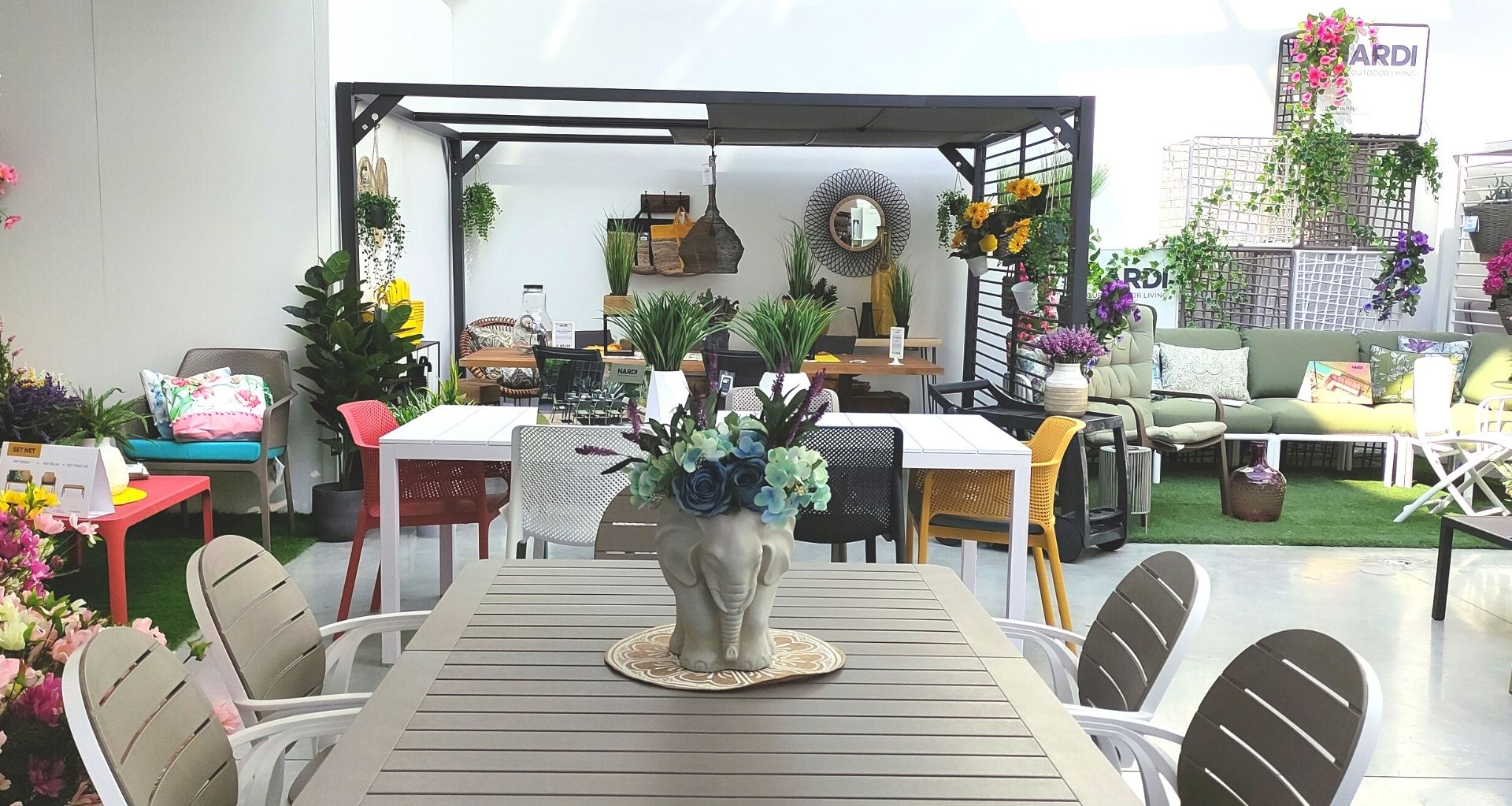 Tavola da giardino: consigli per il tuo tavolo esterno