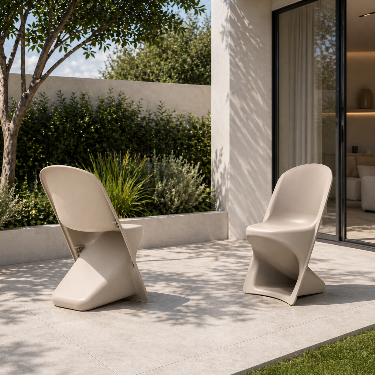 Sedia da giardino dal design sinuoso sabbia – Twist
