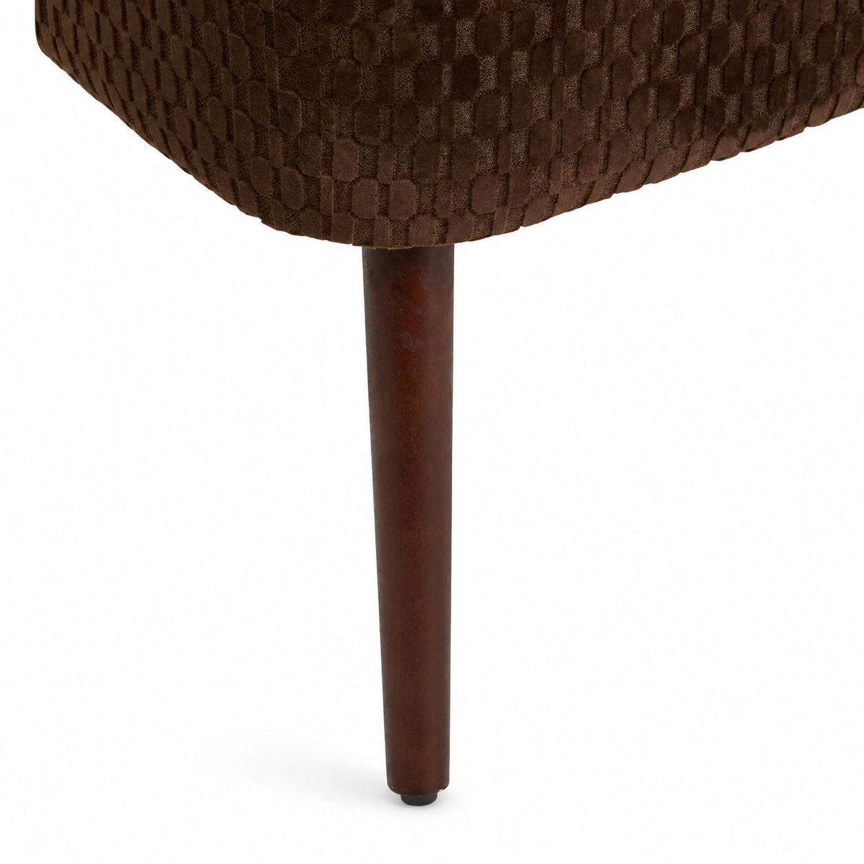 Poltrona crapaud in velluto marrone con gambe in legno H80 cm – Chiara