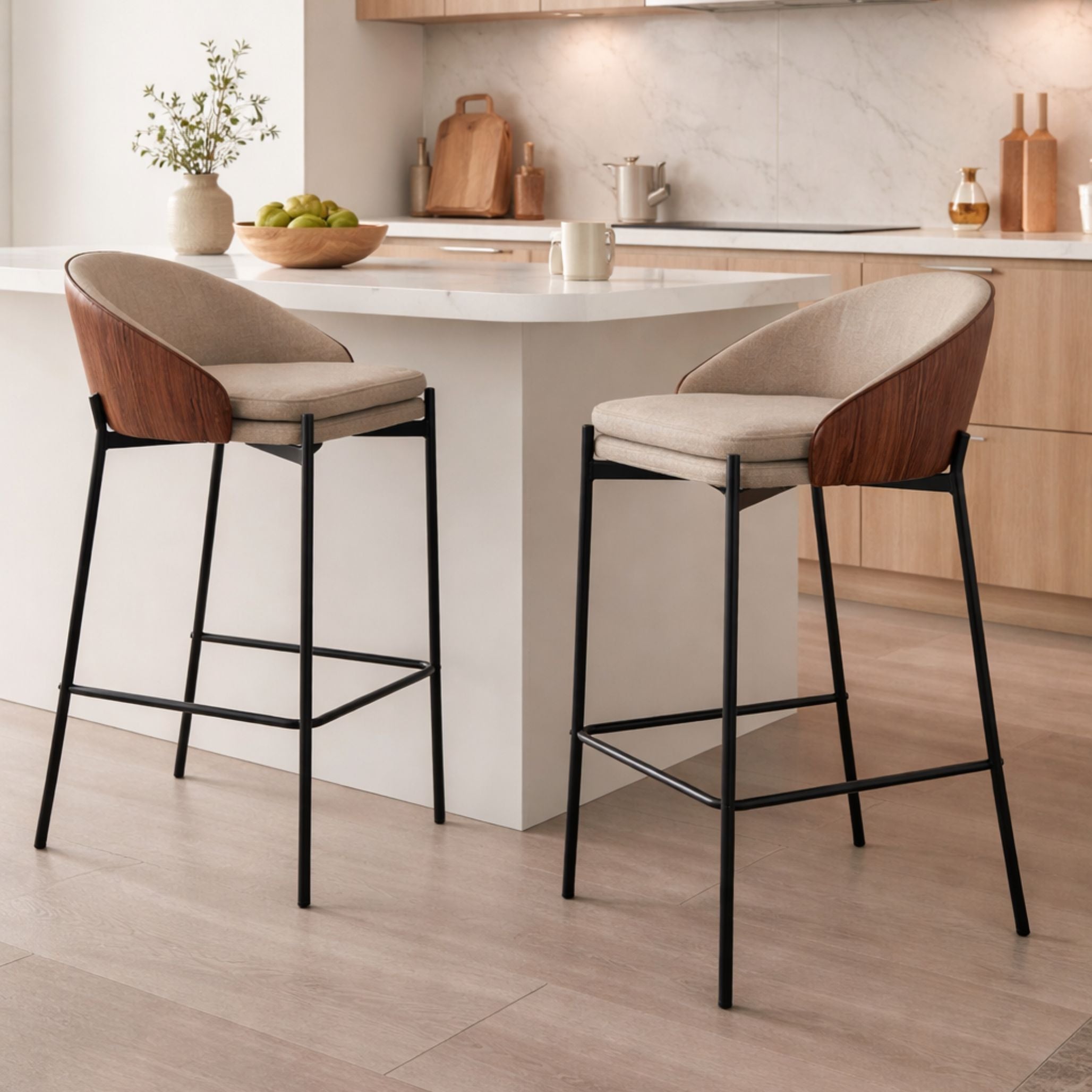 Sgabello Narvia marrone