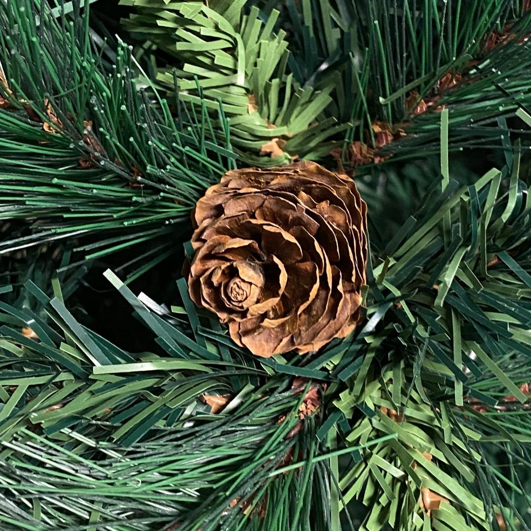 Albero di Natale Majestic con pigne 240 cm